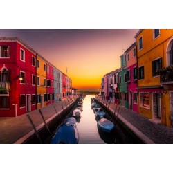 Tablou canvas cladiri colorate si barci 100x70cm